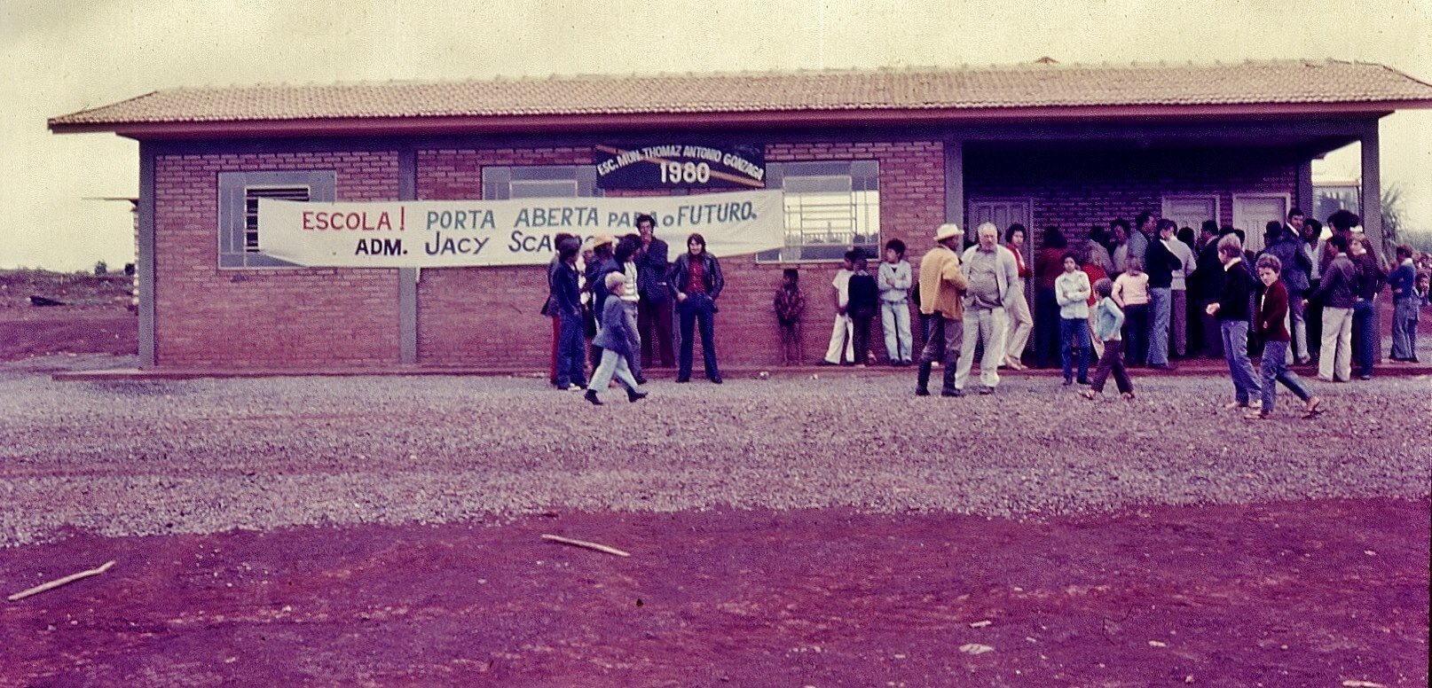 Inauguração da Escola Thomaz Antonio Gonzaga - 1980